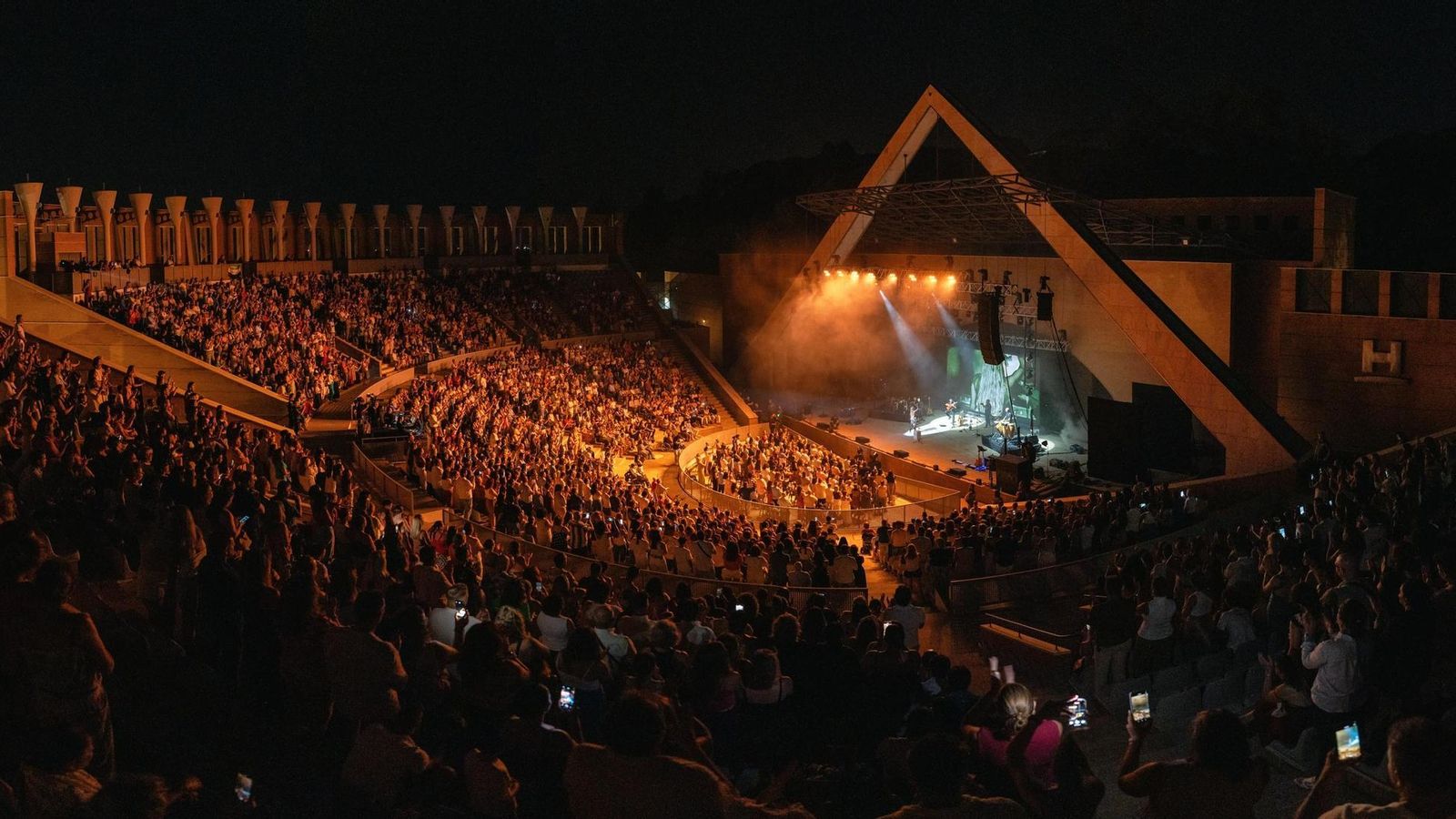Foro Iberoamericano durante el concierto de India Martínez.