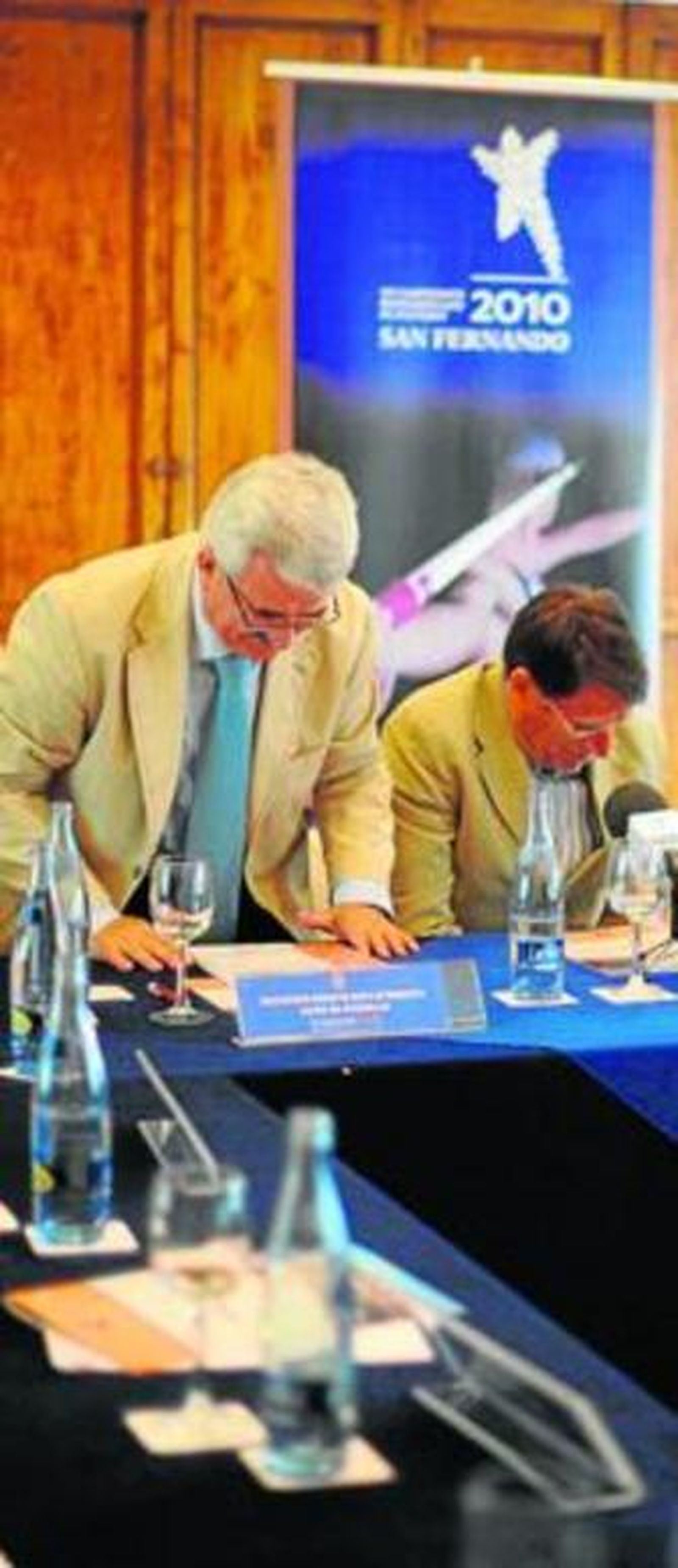 El comité se reunió por última vez antes del campeonato.