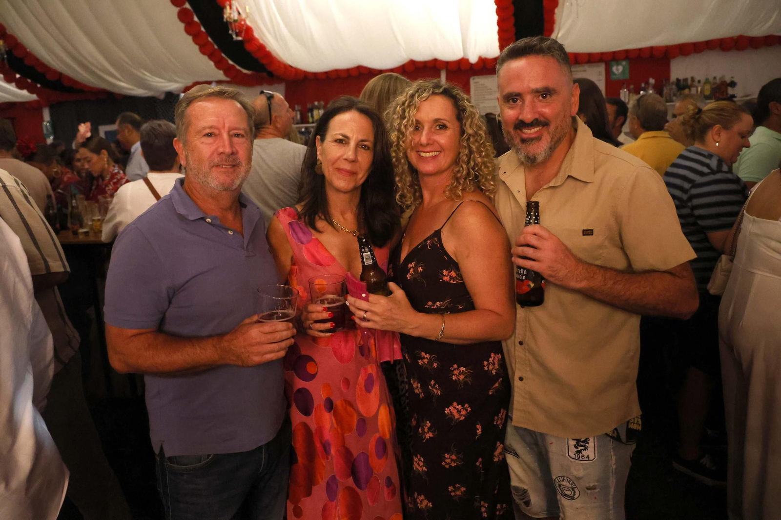 Búscate en las fotos del lunes en la Feria de Tarifa 2025
