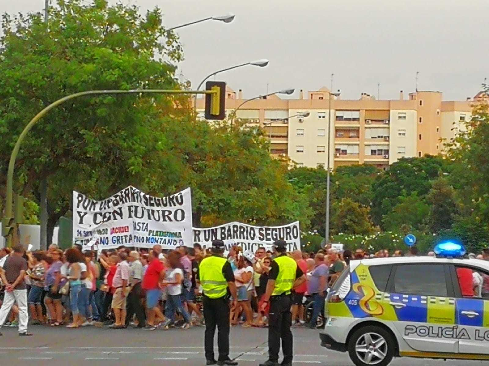 Imágenes de la manifestación en Pino Montano