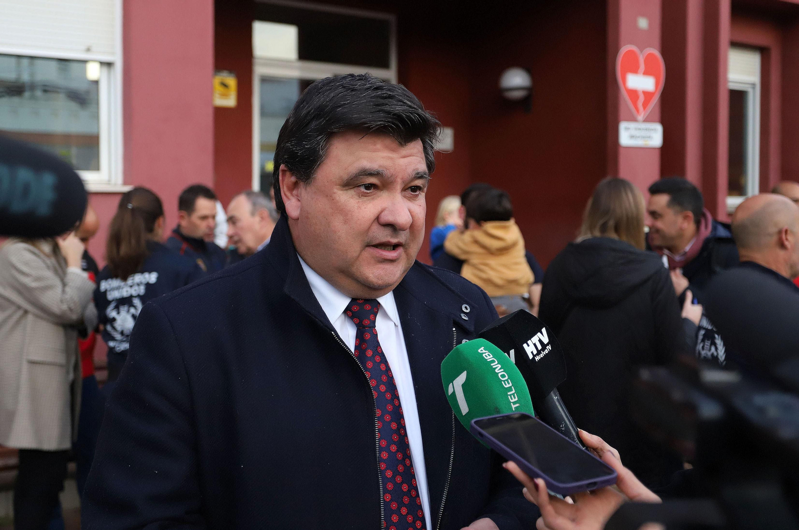 Imágenes del emotivo regreso de los Bomberos de Huelva tras sus labores de rescate en Turquía