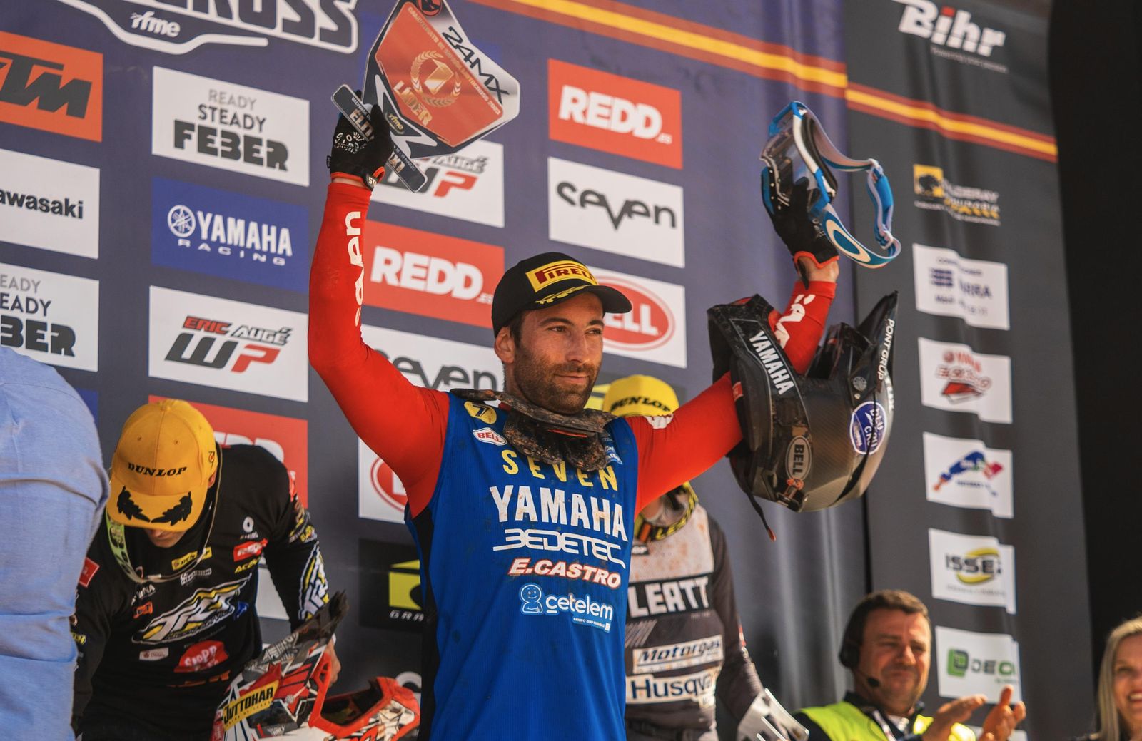 Yamaha Eduardo Castro mantiene el liderato de MX1 en Valverde del Camino