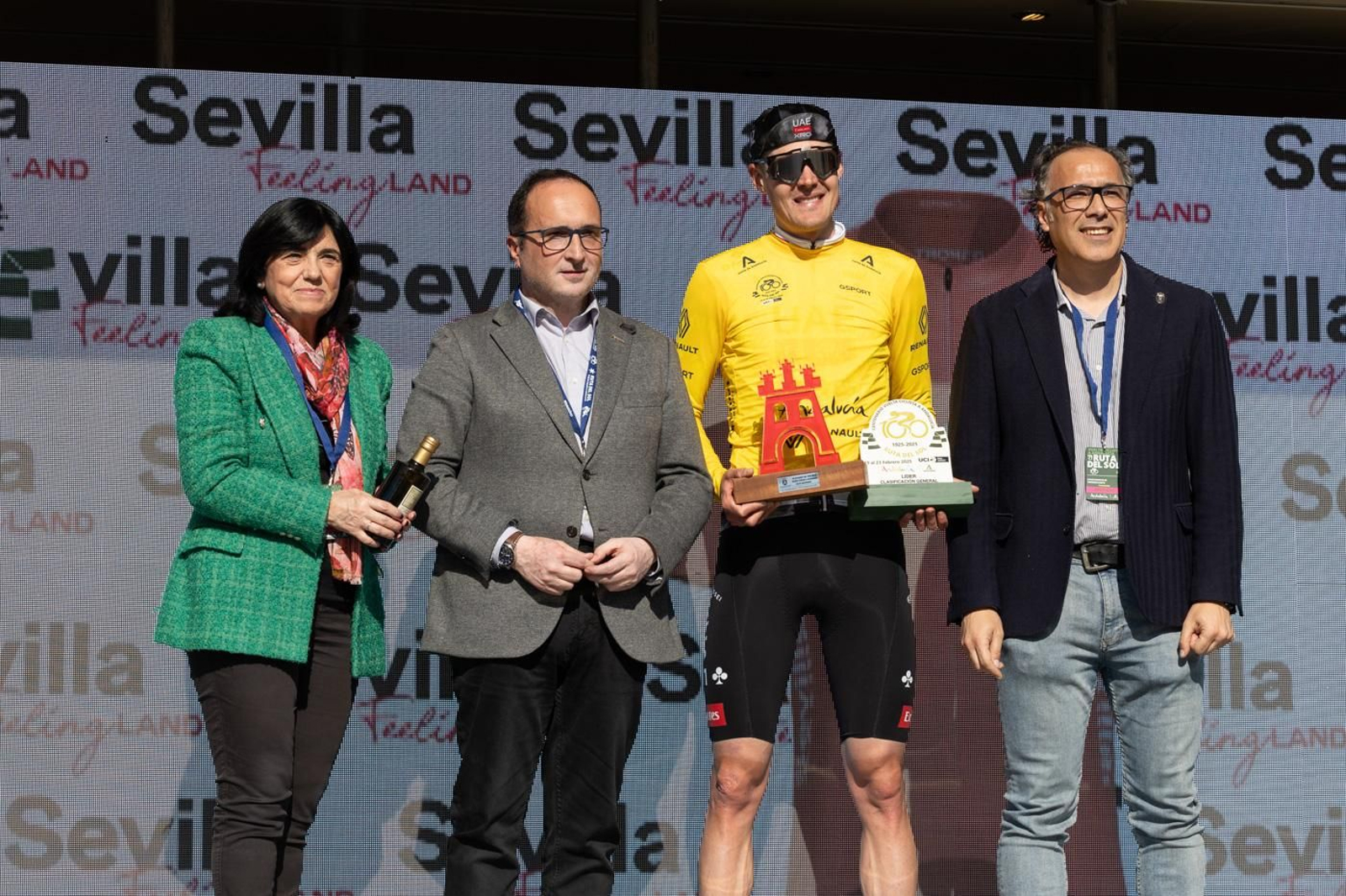 En imágenes: Torredelcampo disfruta de la meta de la Vuelta de Andalucía