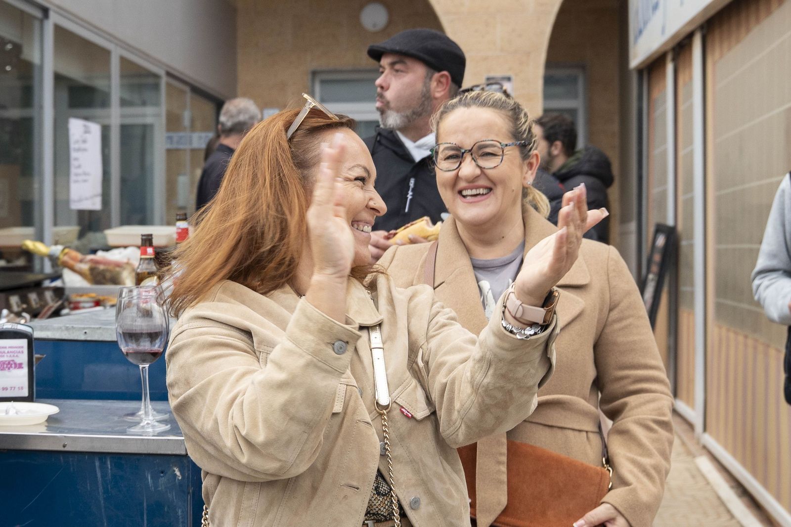 Las moragas reúnen a miles de personas en Roquetas para celebrar el final de año