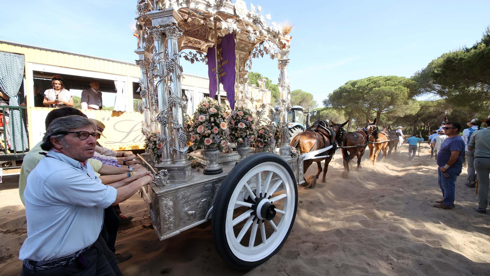 Jueves de camino de la Hdad de Jerez por el Coto Doñana