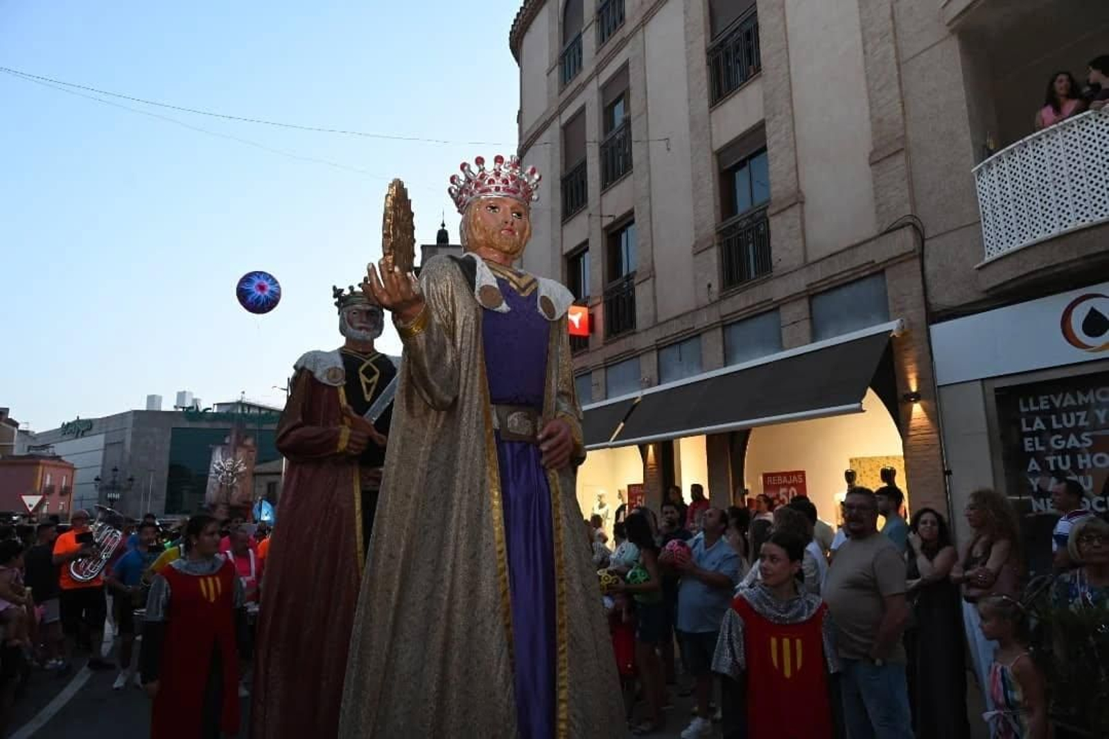 Primer día de la Feria de San Agustín de Linares, en imágenes.
