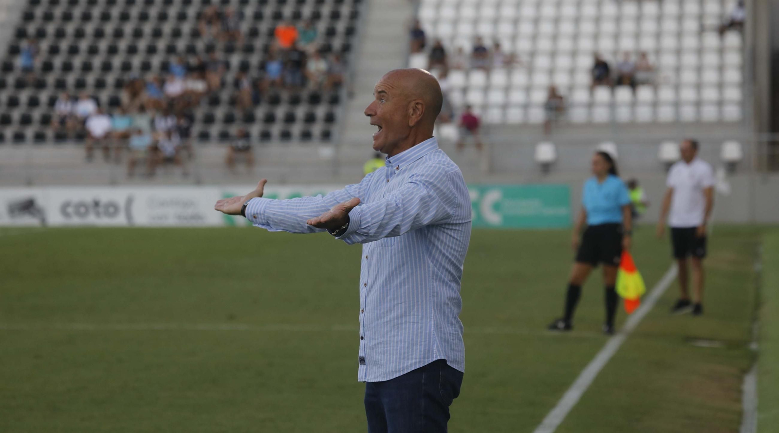 Las fotos del Balona-AD Ceuta de pretemporada en el Ciudad de La Línea (0-1)