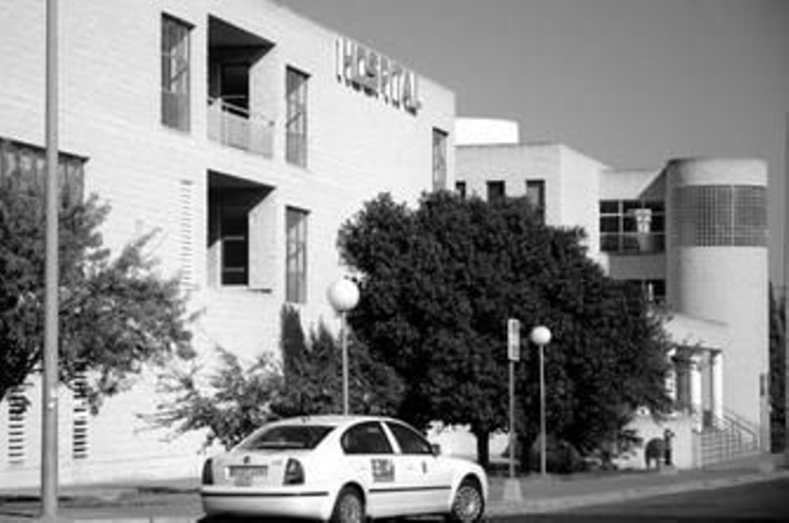 Imagen del Hospital Juan Ramón Jiménez, donde murió la niña tras ser operada de apendicitis.