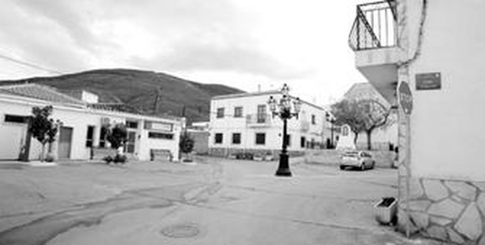 En los núcleos del interior de la provincia, las plazas están deshabitadas y los parques sin niños.