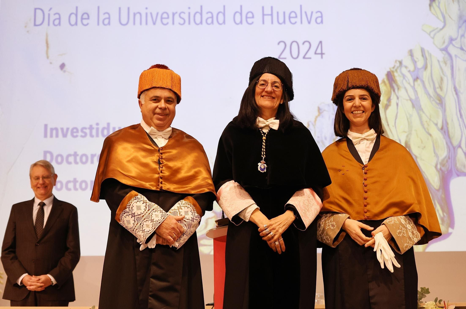 Imágenes del acto de conmemoración del Día de la Universidad de Huelva
