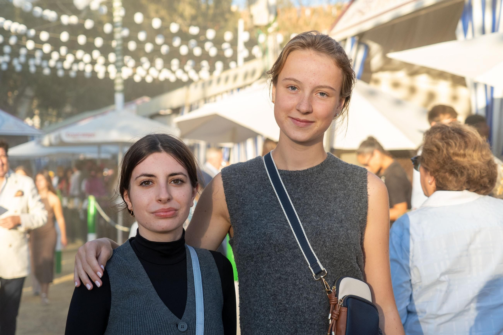 Imágenes del ambiente nocturno del 11 de octubre en la Feria del Caballo 2025