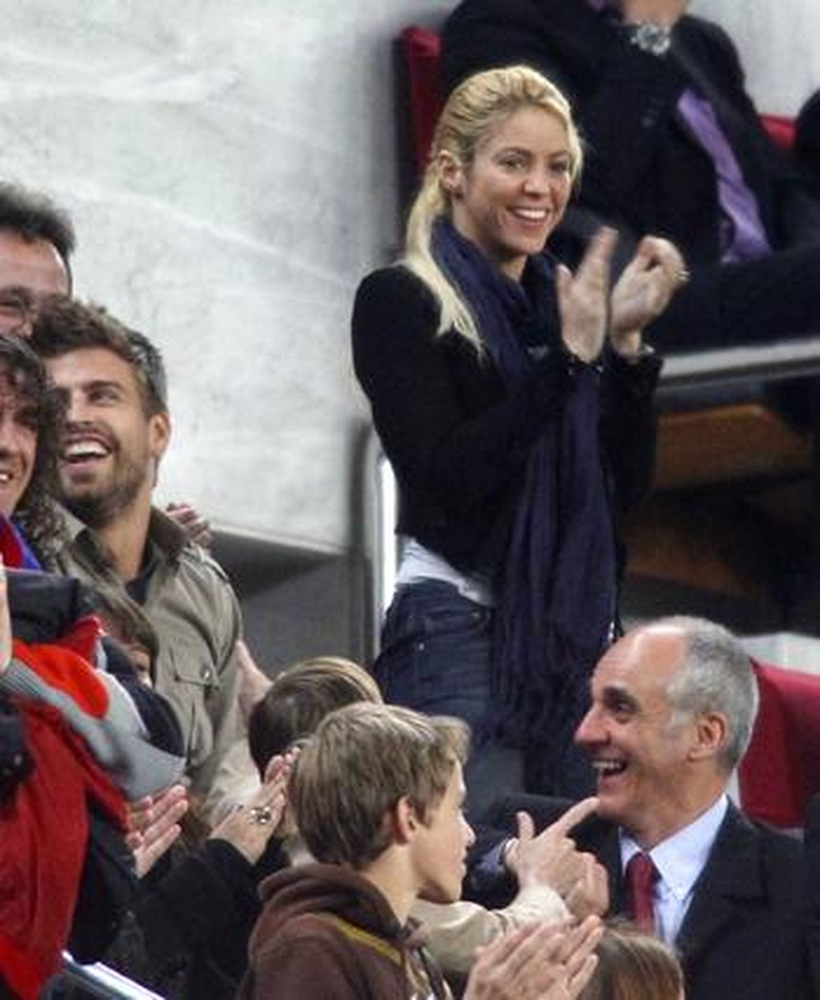 El Barcelona gana con facilidad a Osasuna (0-2) en el Camp Nou. / Reuters