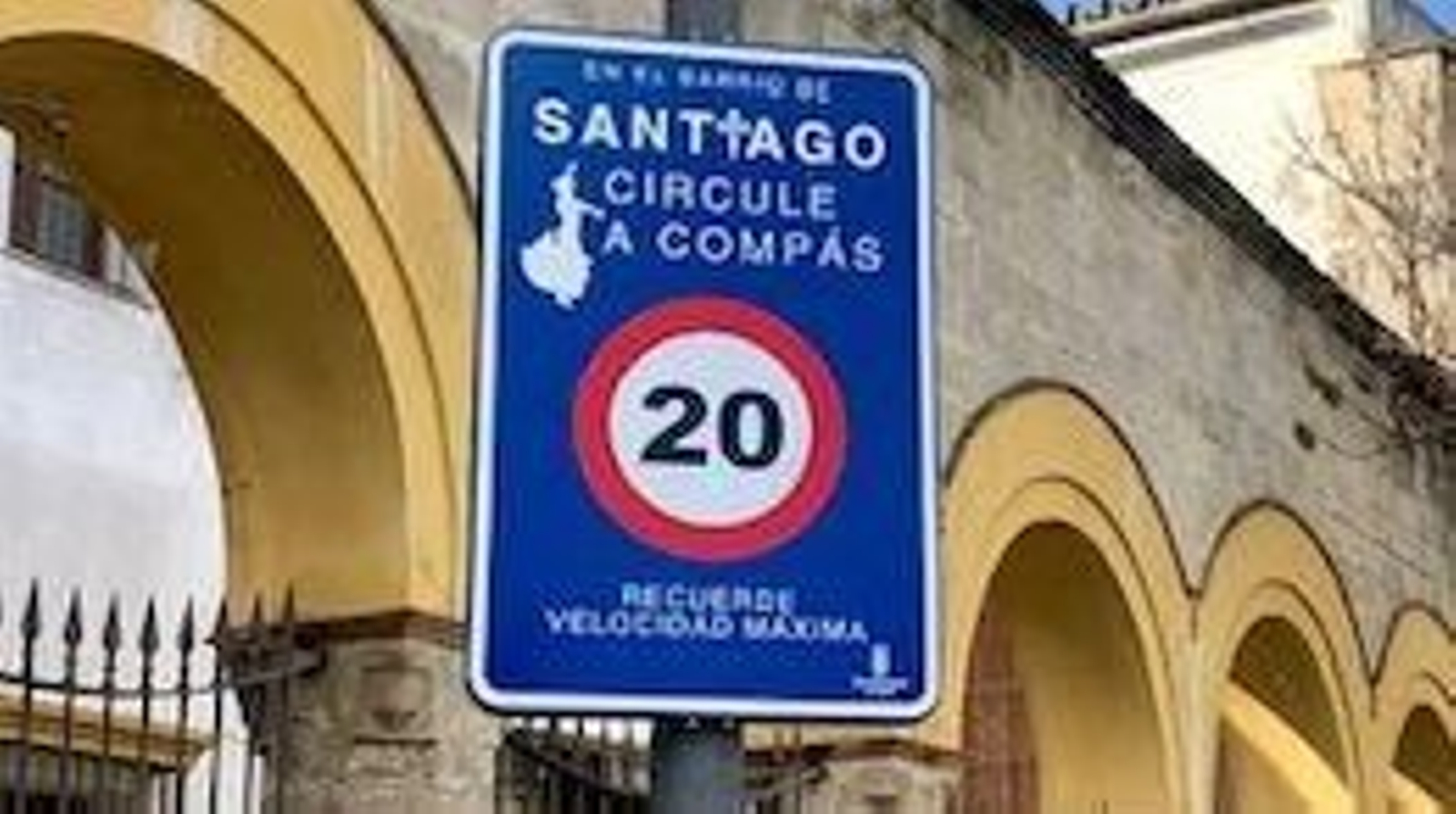 Santiago: circule a compás.