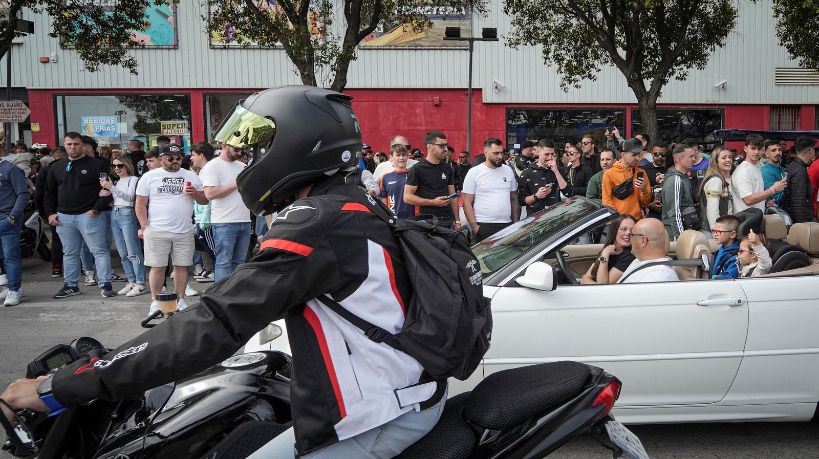 Imágenes del ambientazo en Jerez el viernes de Gran Premio de motos