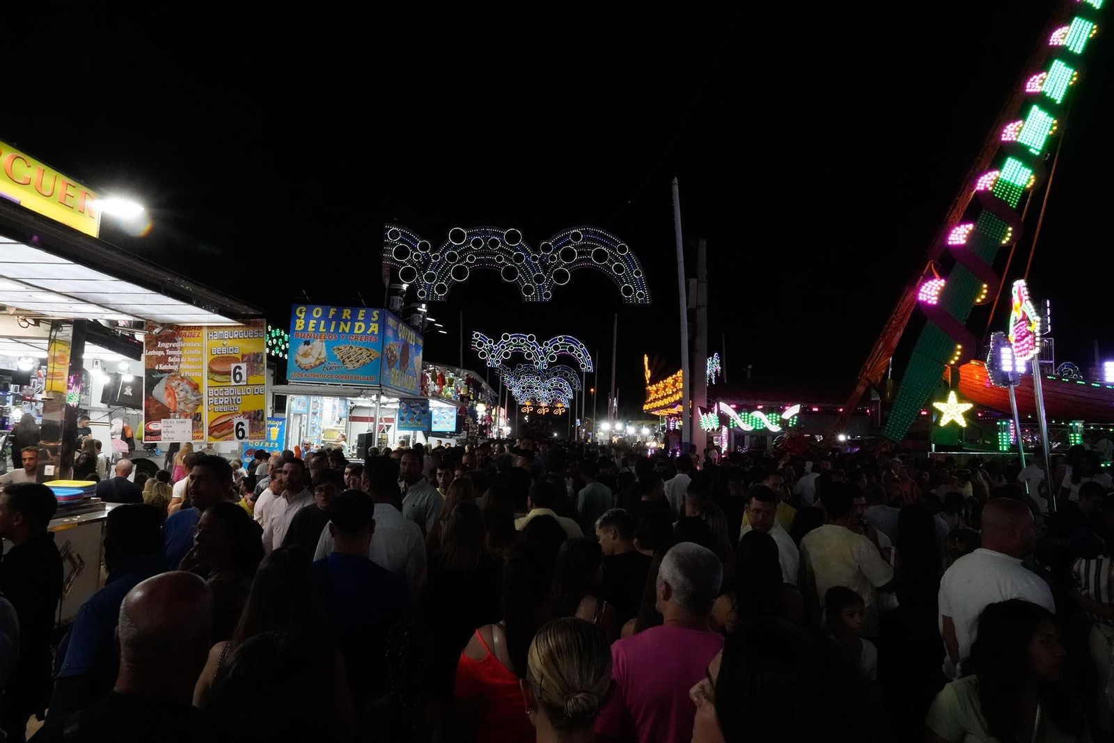 Imágenes del ambiente de Colombinas el día 3 de agosto