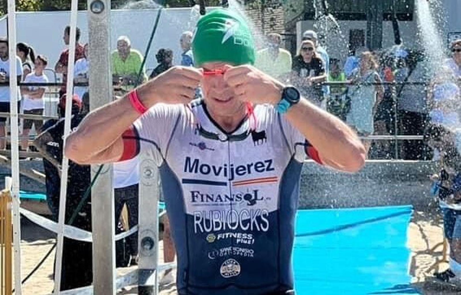 José María Jiménez, saliendo al sector de natación.