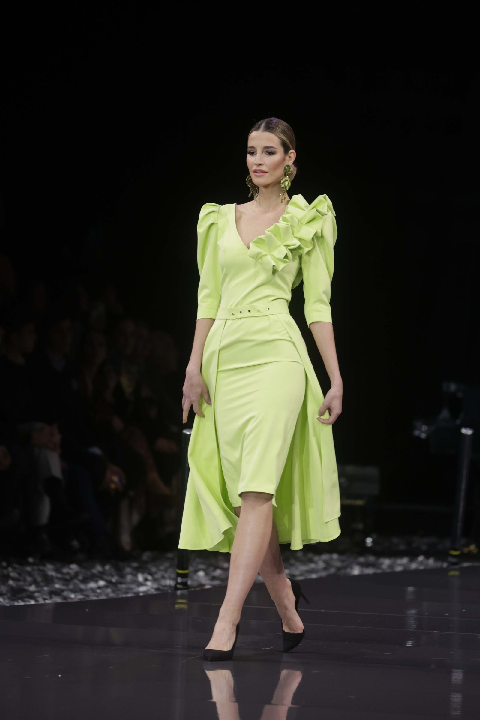 El desfile de Pilar Rubio en SIMOF 2023, todas las fotos