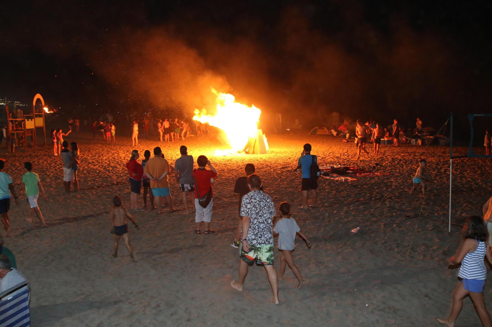 Multas de 300 a 60.000 euros por hacer botellones, barbacoas y hogueras en San Juan