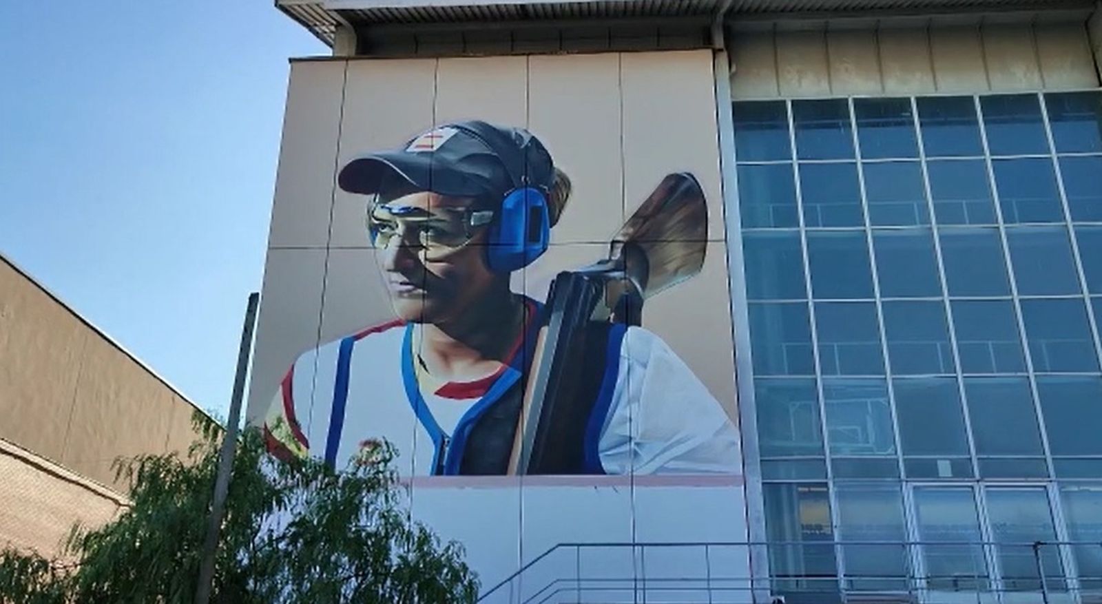 El mural con la imagen de Fátima Gálvez que ya luce en Baena.