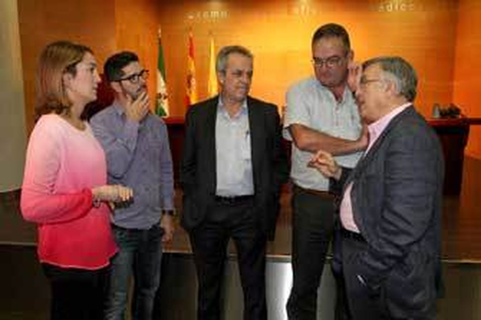 Clara Posada, Pepito el Caja, Julio Sancho, Miguel Arrones y Francisco Moya, presidente de Reyes Magos. /Jesús Marín