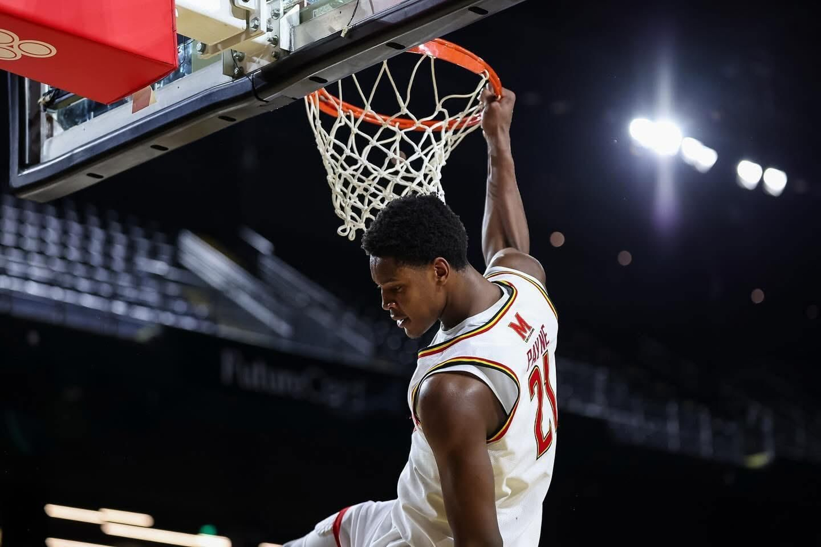 NCAA: Mario Saint-Supéry y Guille del Pino debutan con victoria