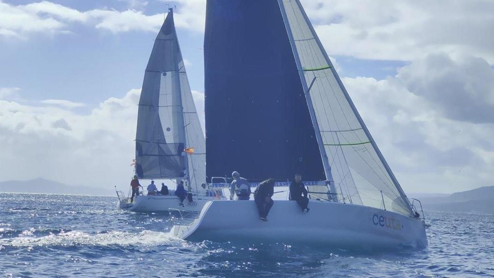 Espectacular imagen del barco vencedor en Reducida.
