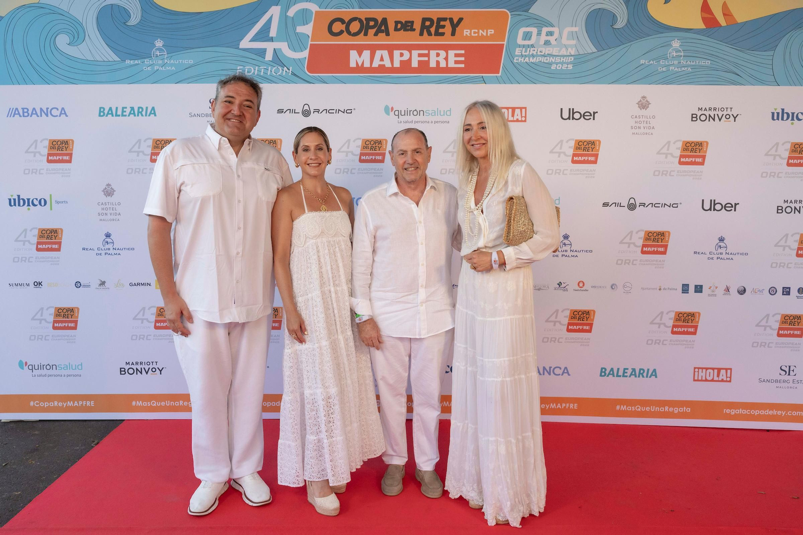 Búscate en el Cóctel de Blanco de la Copa del Rey Mapfre de vela
