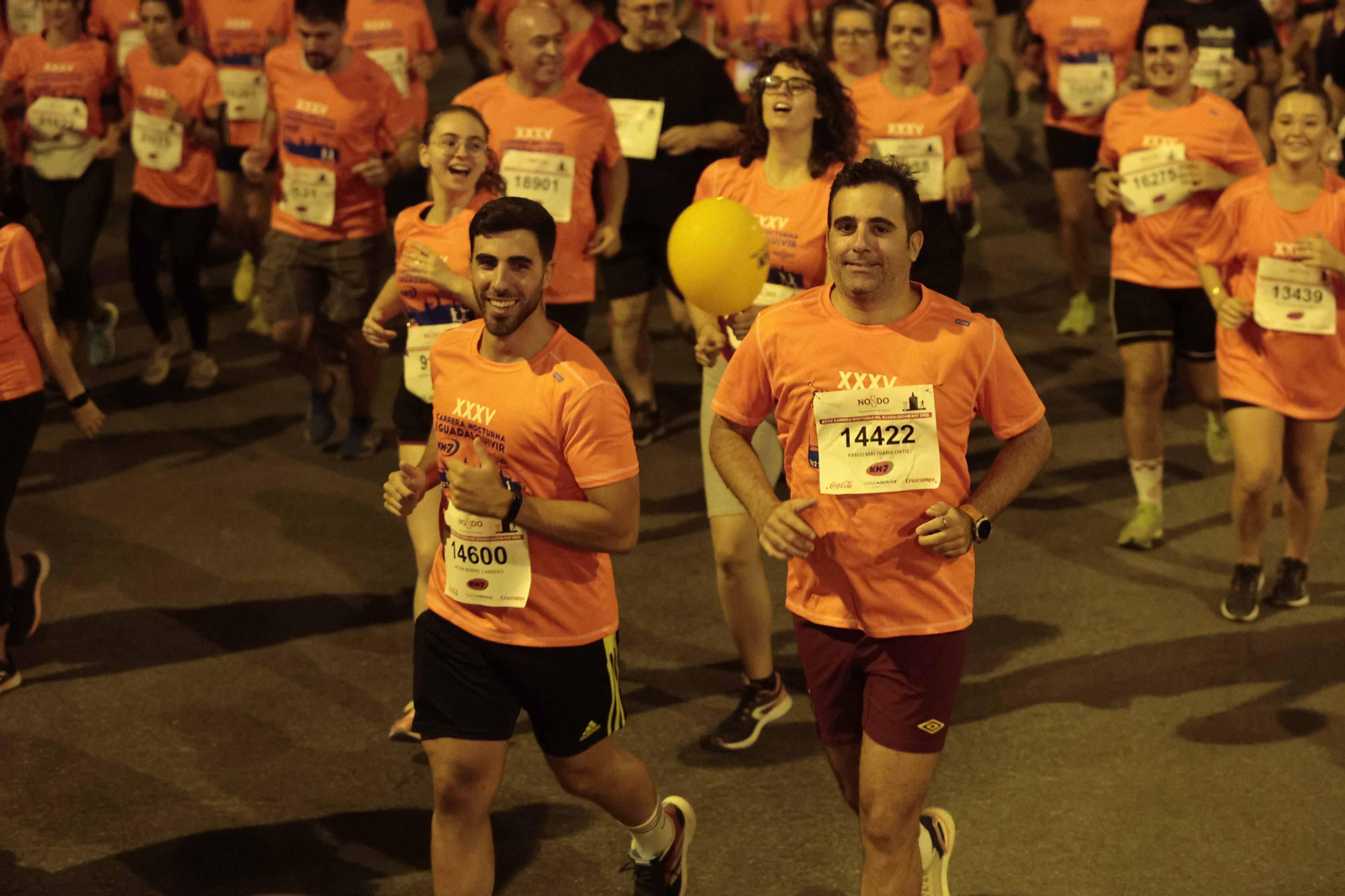Búscate en las fotos de la Carrera Nocturna