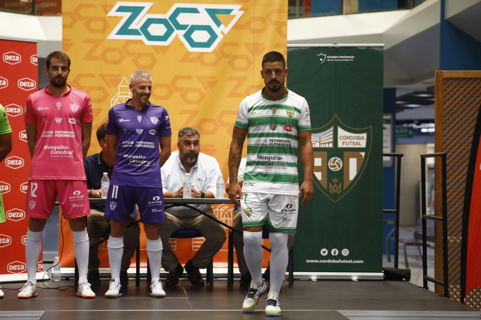 La presentación de las nuevas equipaciones del Córdoba Futsal, en imágenes