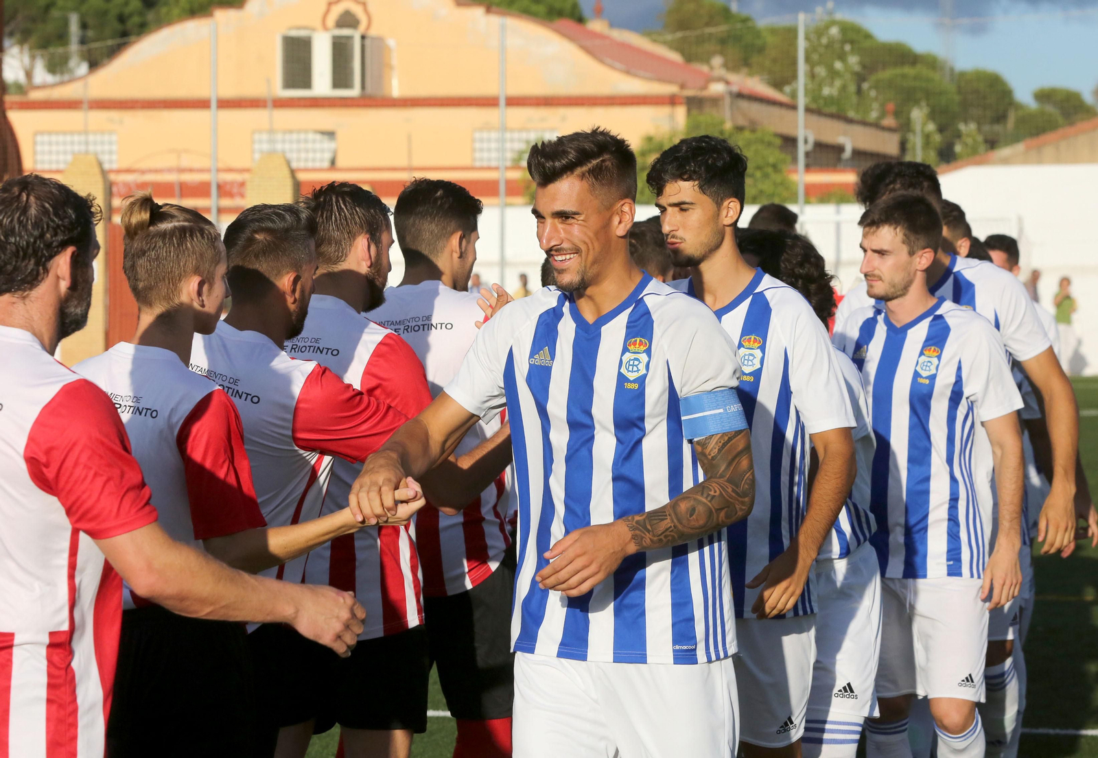 Imágenes del ambiente del partido Riotinto-Recreativo de pretemporada 2019