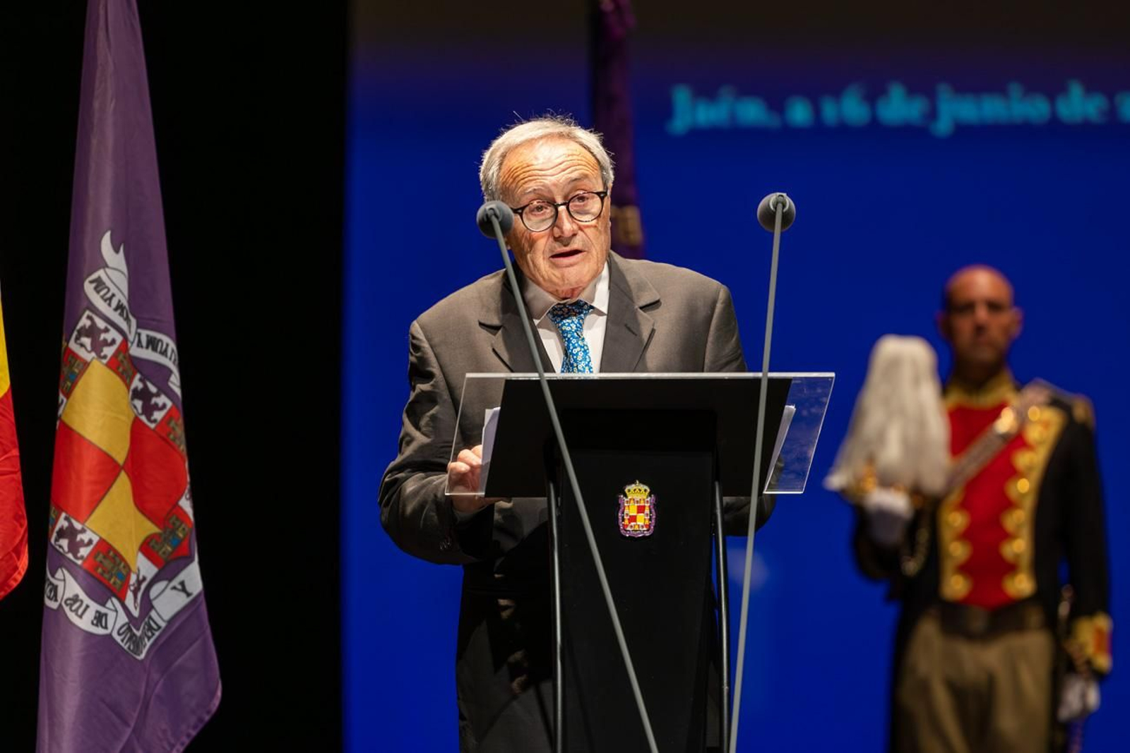 Entrega de la Medalla de Oro de la Ciudad a Luis Berges