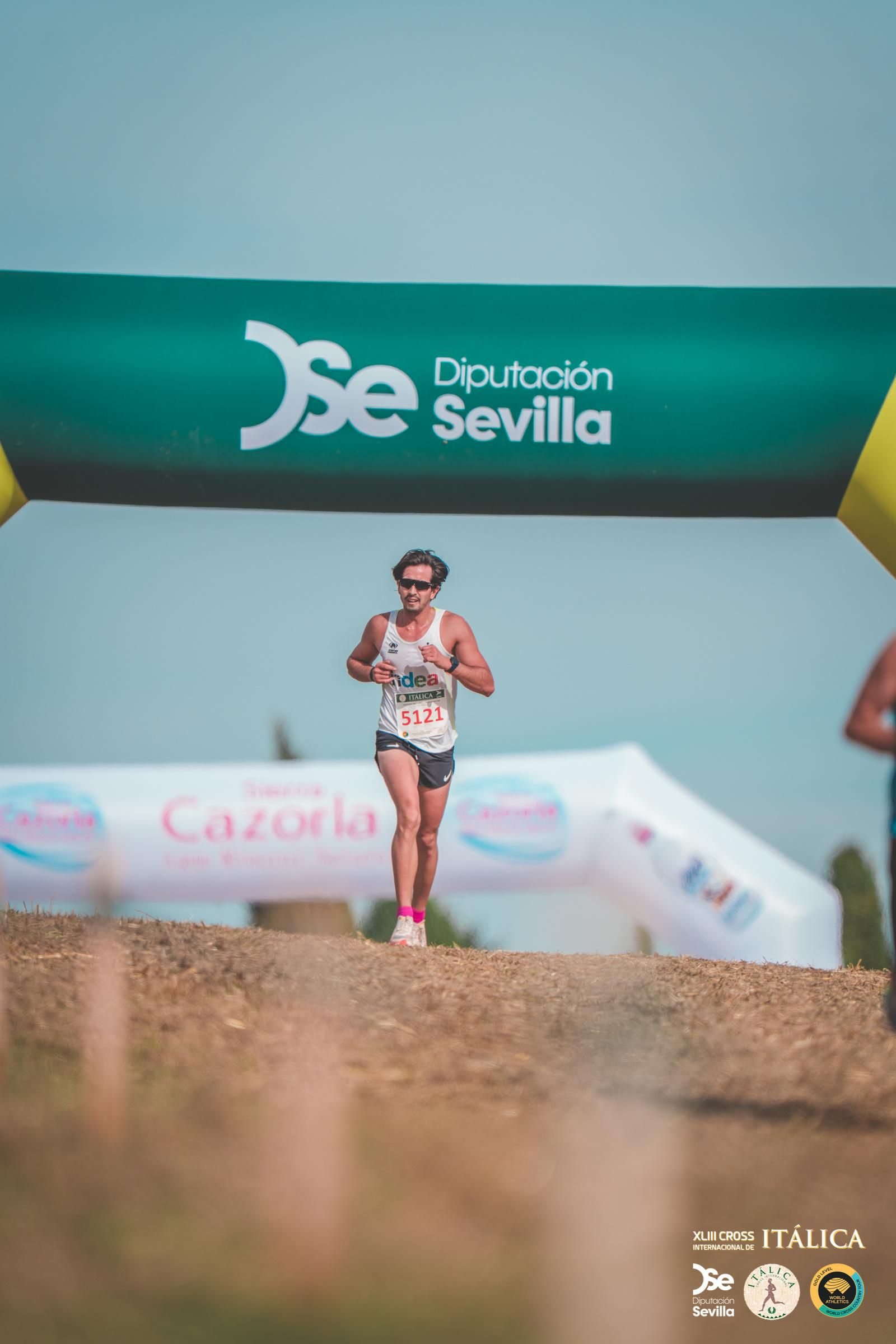 Búscate en las fotos del Cross de Itálica 2025 | 12