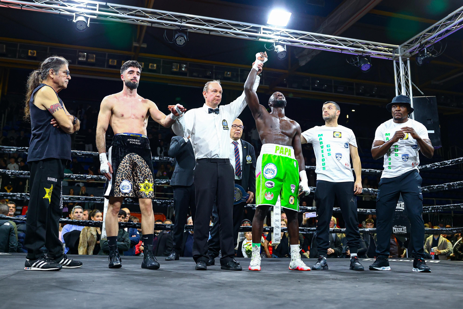 Las mejores fotos de la derrota de José Luis Navarro (El Cazador Jr) ante Gustave Tamba