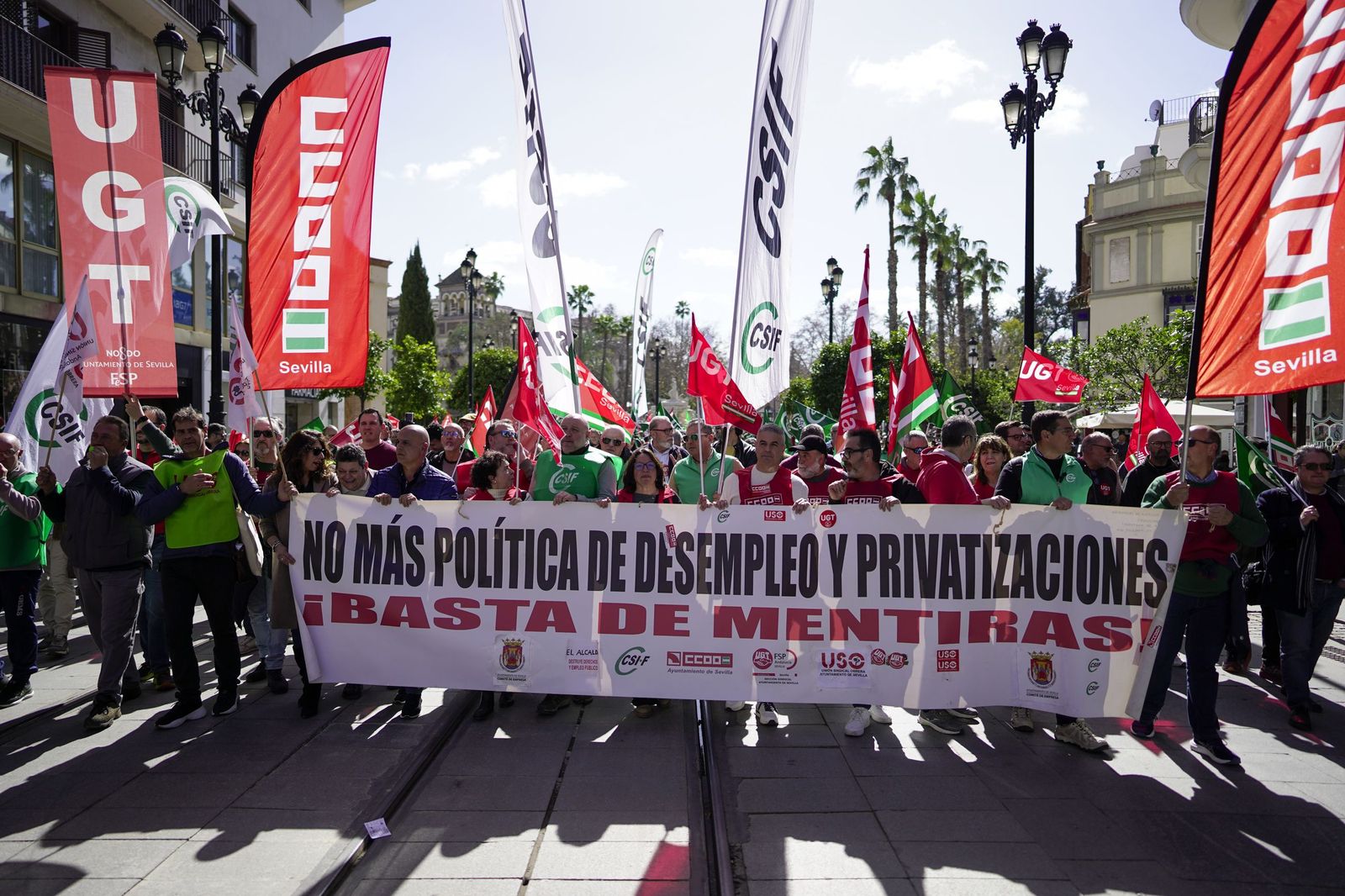 La manifestación de empleados municipales, en imágenes