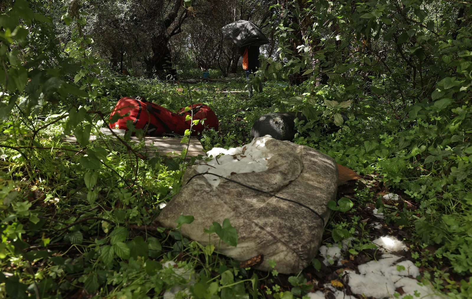 Fotos de los desperfectos e irregularidades en La Menacha