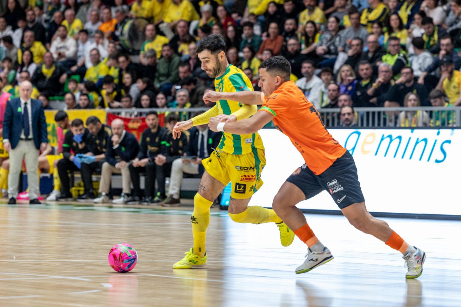 Las mejores imágenes del triunfo copero de Jaén Paraíso Interior frente a Ribera Navarra