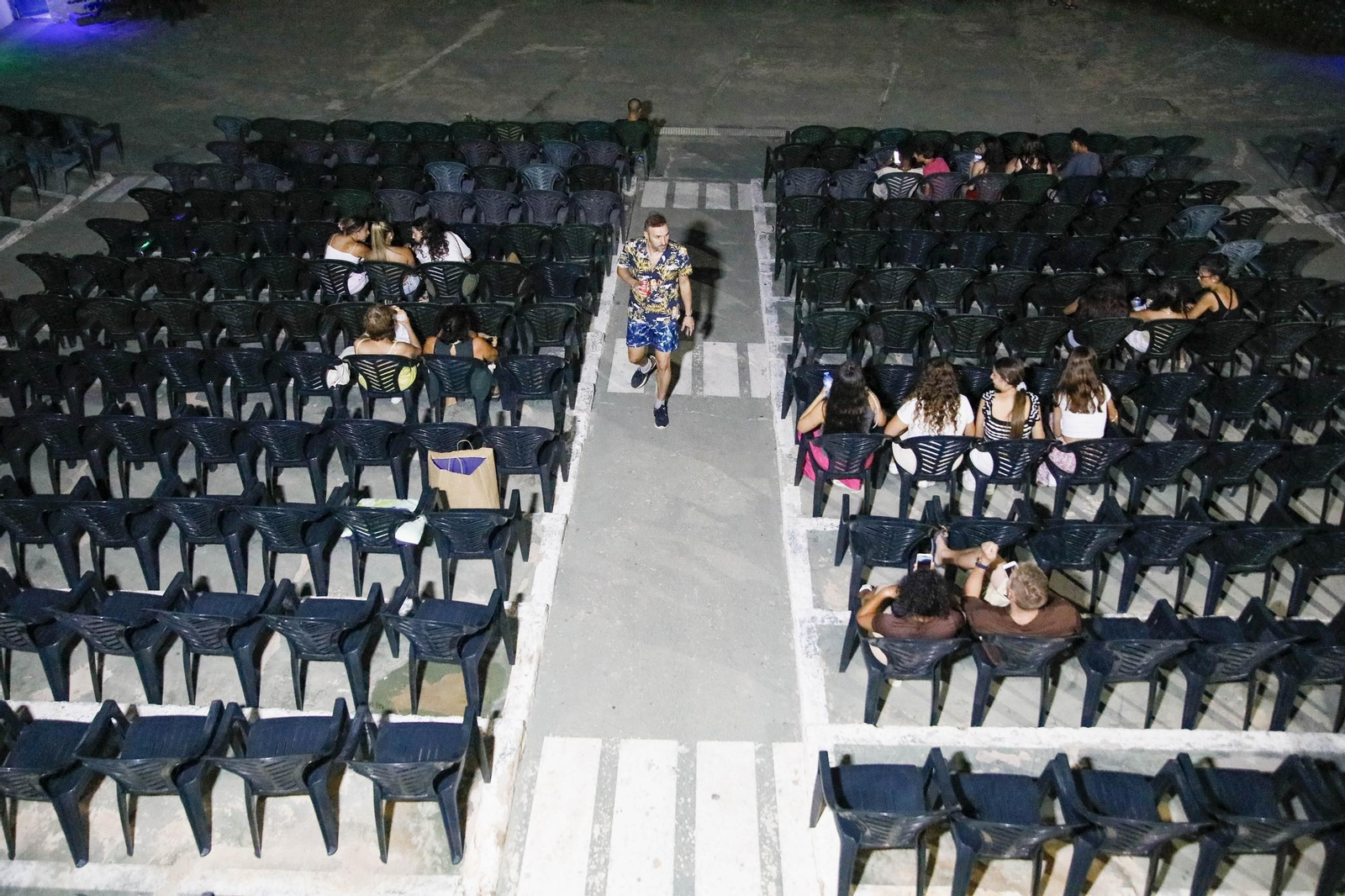 Imágenes de la última proyección en el cine de verano de Garrucha Imágenes de la última proyección en el cine de verano de Garrucha