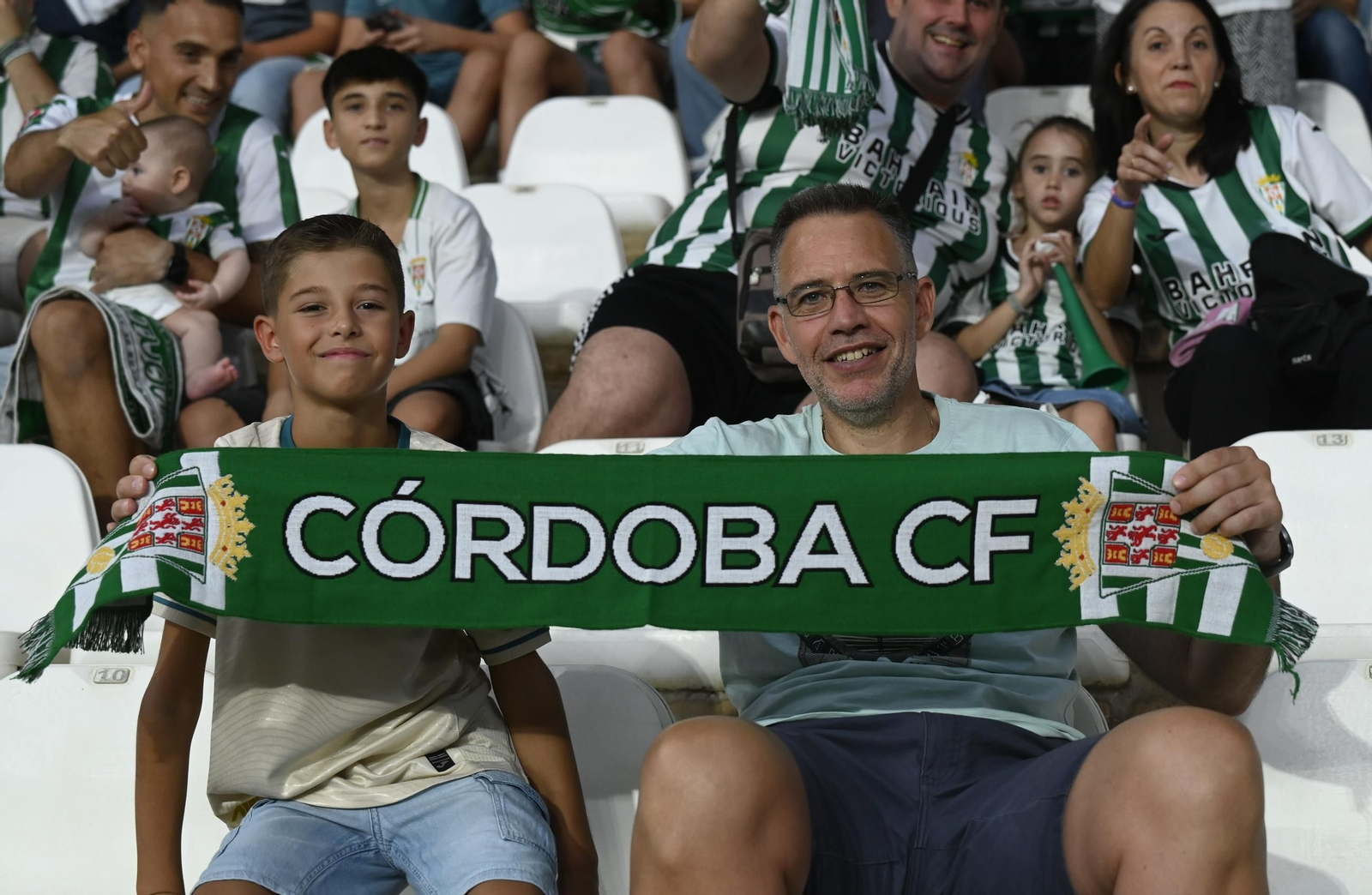Las mejores fotos del ambiente en El Arcángel para el Córdoba CF - Las Palmas