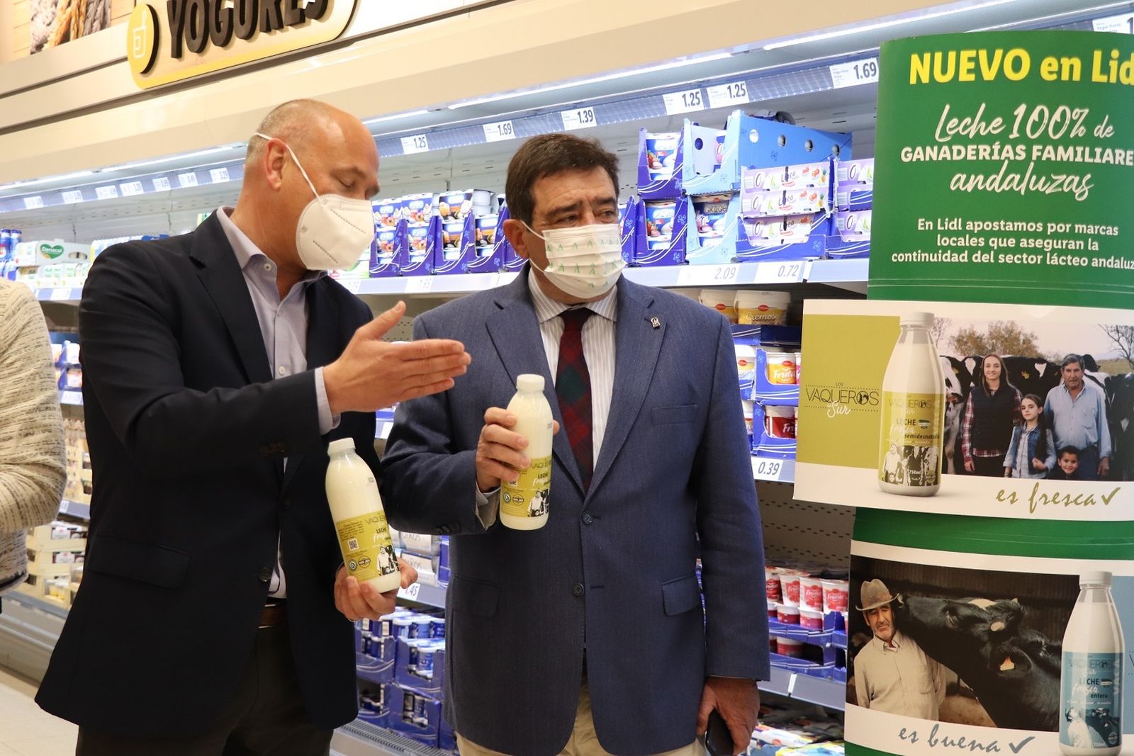 El secretario general de Agricultura, Ganadería y Alimentación de la Junta de Andalucía, Vicente Pérez, en un acto con Lidl.
