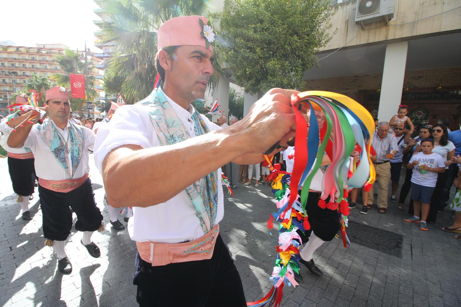 Imágenes del desfile Iberoamericano de bailes.