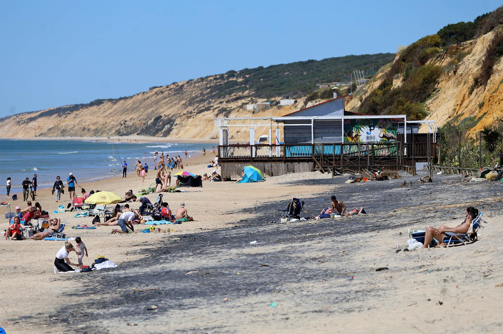 Imágenes del ambiente en las playas de Huelva
