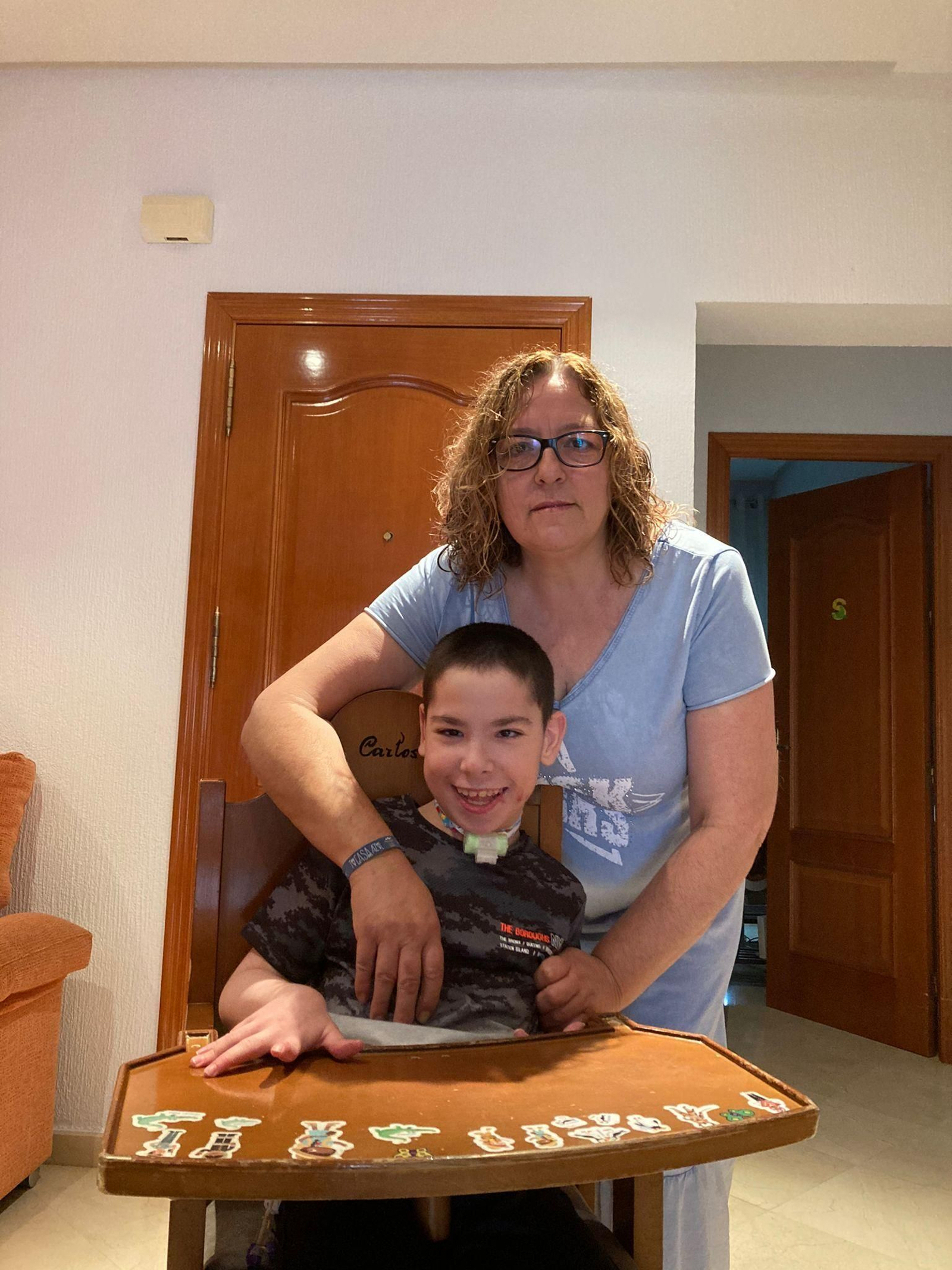 María del Mar Fernández y su hijo Carlos. María del Mar Fernández y su hijo Carlos.