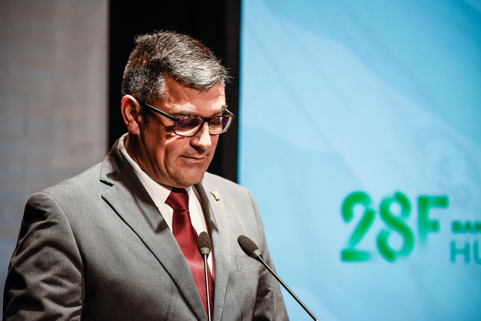 Imágenes de la entrega de las Banderas de Andalucía en Huelva
