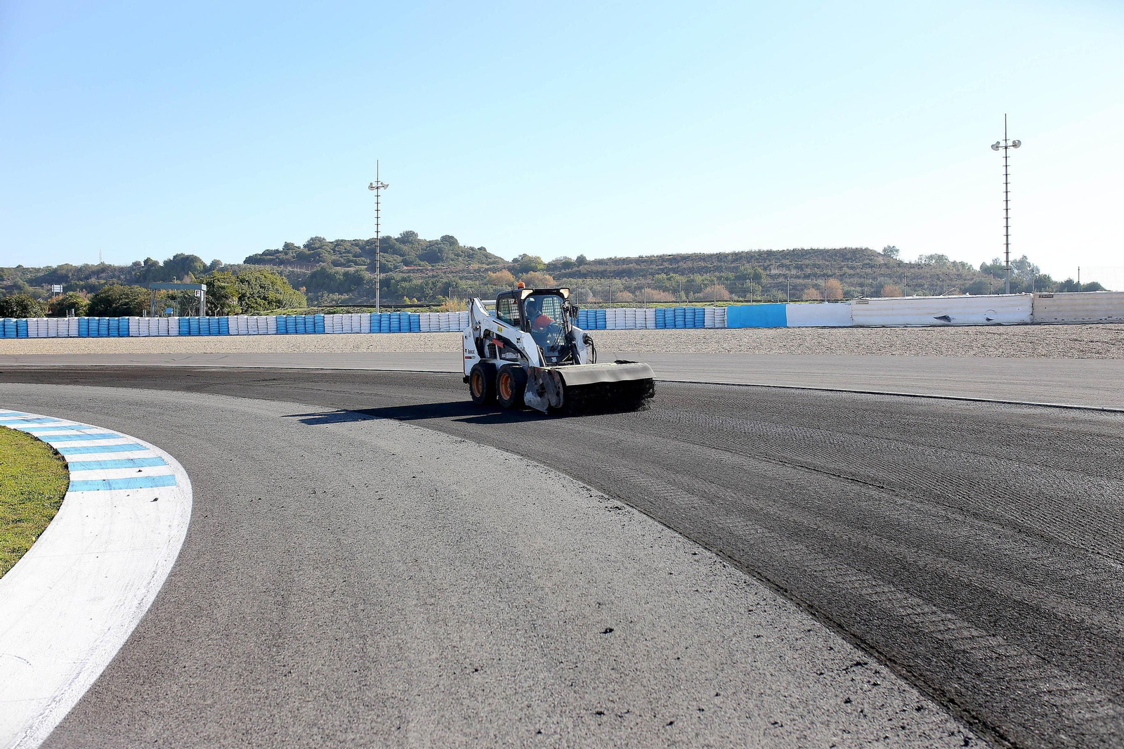 Comienza el reasfaltado del circuito de velocidad de Jerez