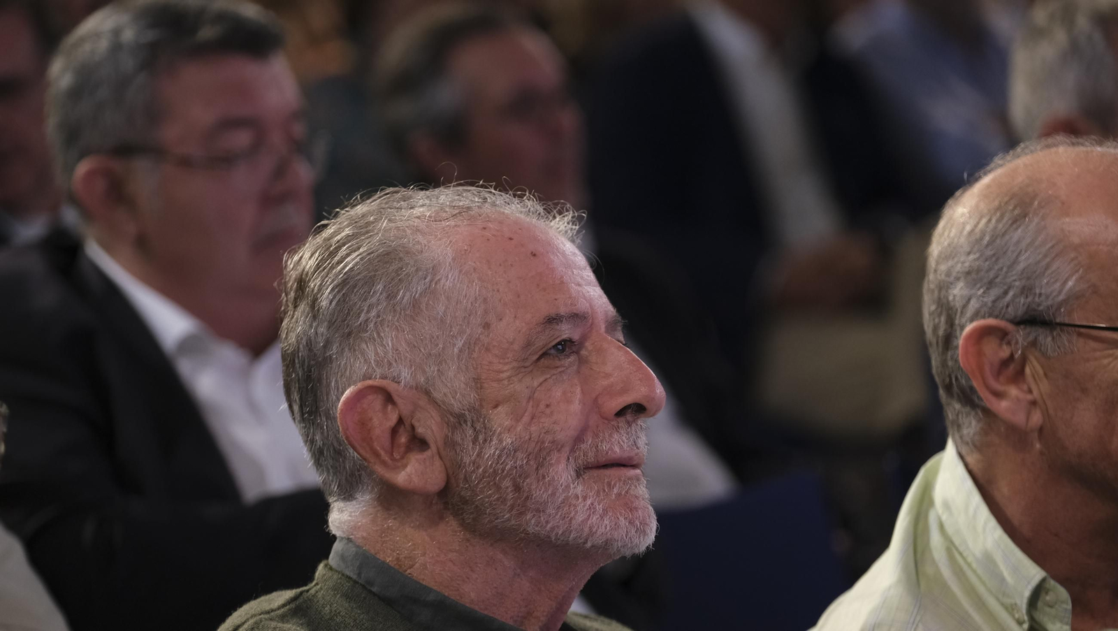 La presentación del libro 'Los Presidentes de la Diputación de Almería', en fotos