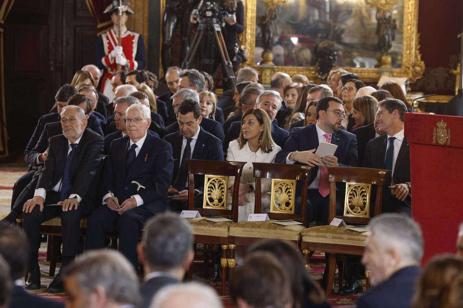 Acto central del 50 aniversario de la restauración de la monarquía