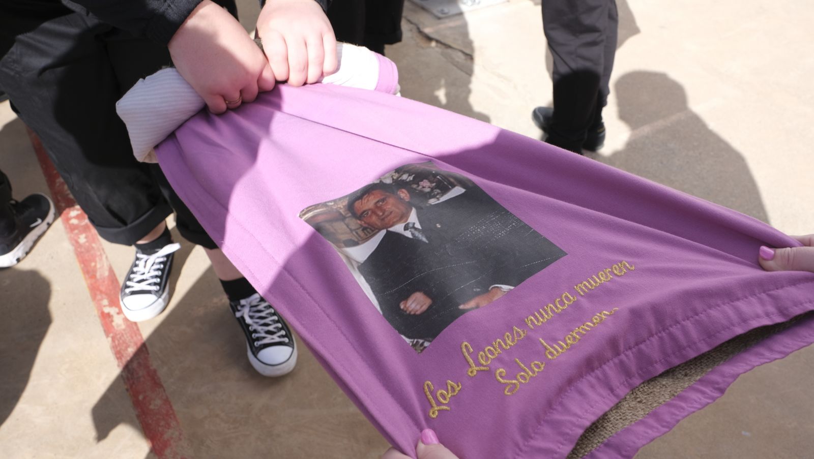 Fotogalería de la procesión de Coronación. Semana Santa Almería 2022.