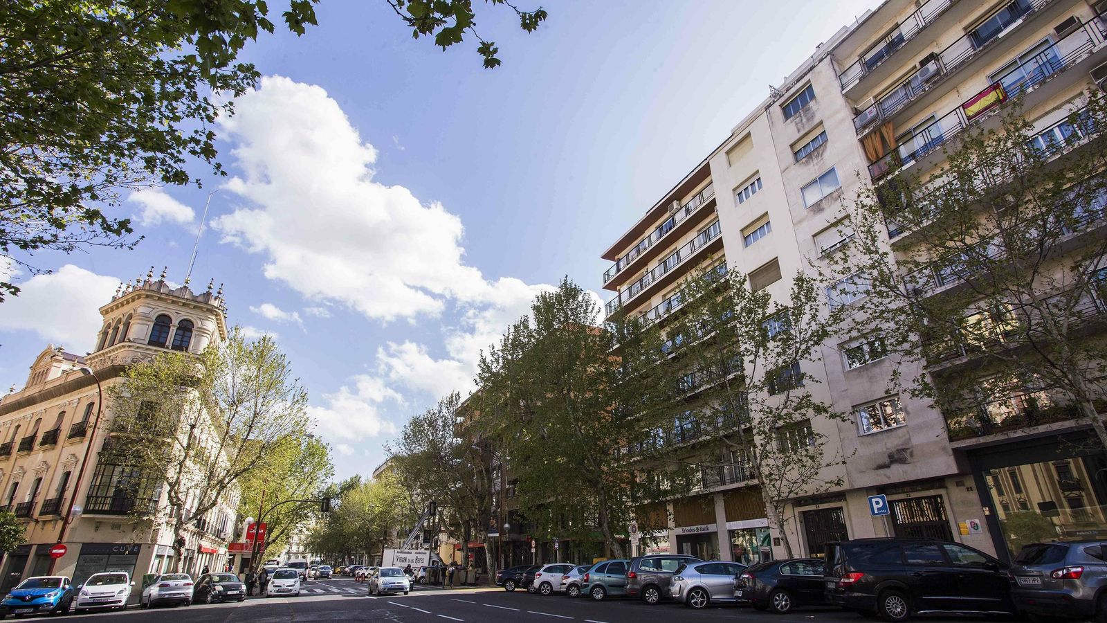 Bloques de viviendas en la calle Marqués de Paradas.