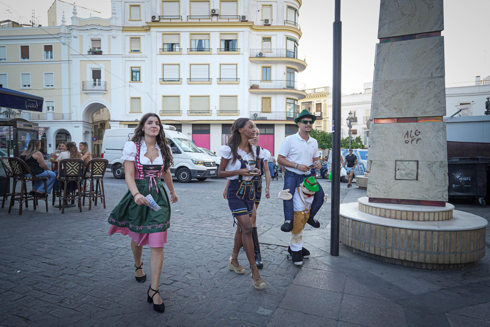 Imágenes de la fiesta Alma Hispana y la Noche Azul y Blanca en Jerez