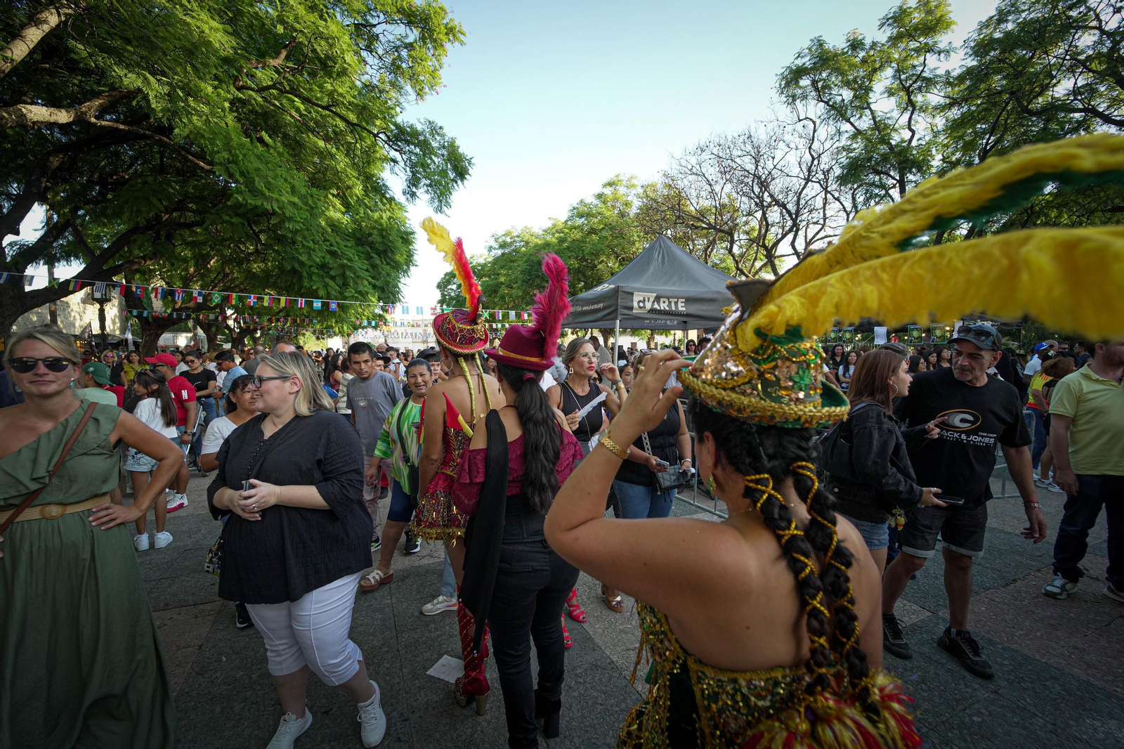 Imágenes de la fiesta Alma Hispana y la Noche Azul y Blanca en Jerez